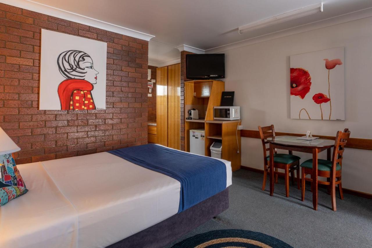 Country Pathfinder Motor Inn Dalby Dış mekan fotoğraf