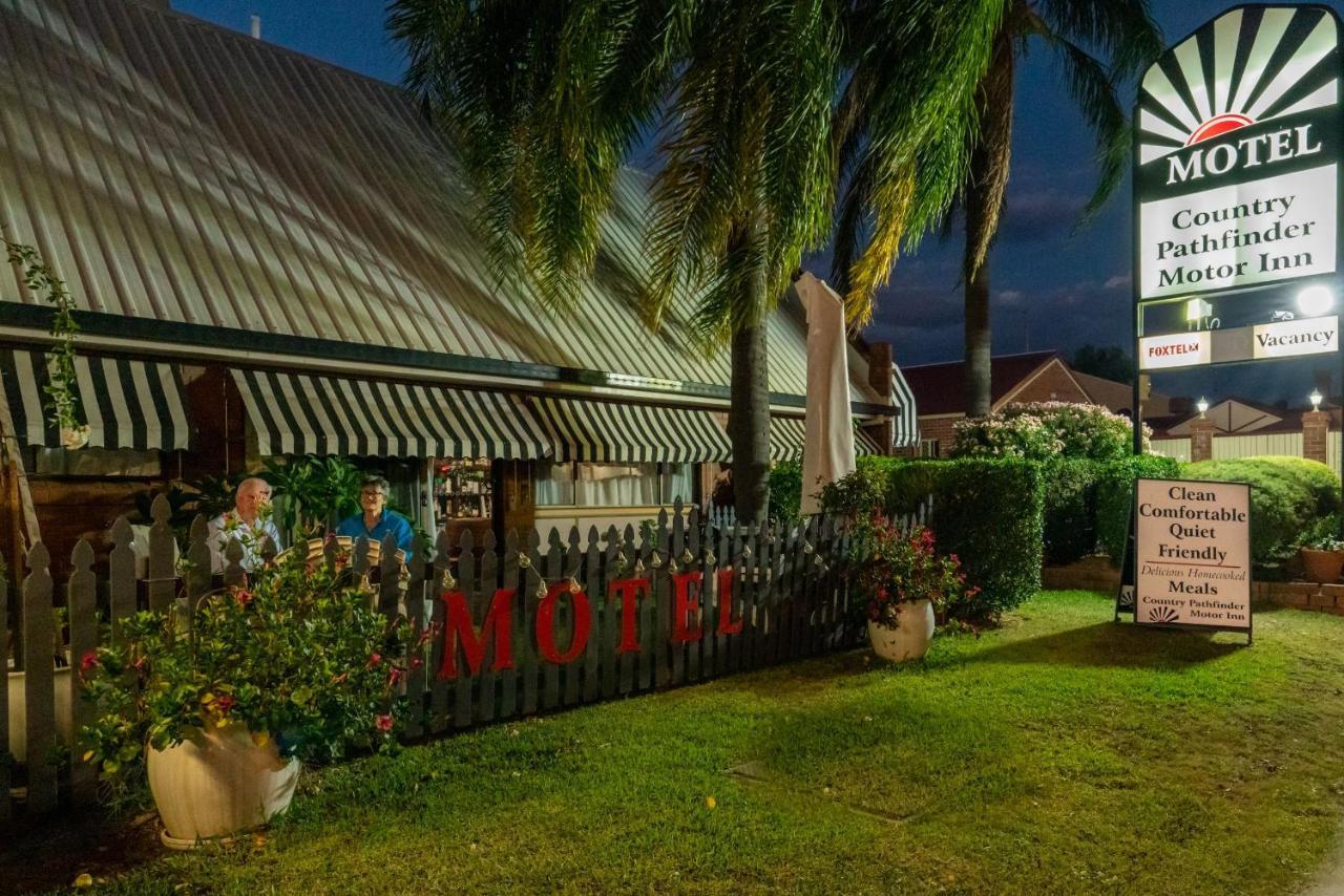 Country Pathfinder Motor Inn Dalby Dış mekan fotoğraf