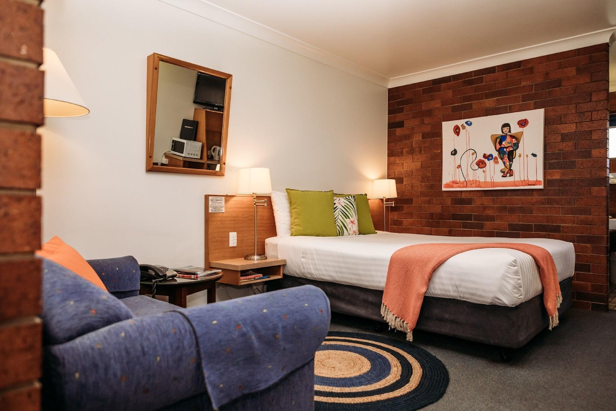 Country Pathfinder Motor Inn Dalby Dış mekan fotoğraf