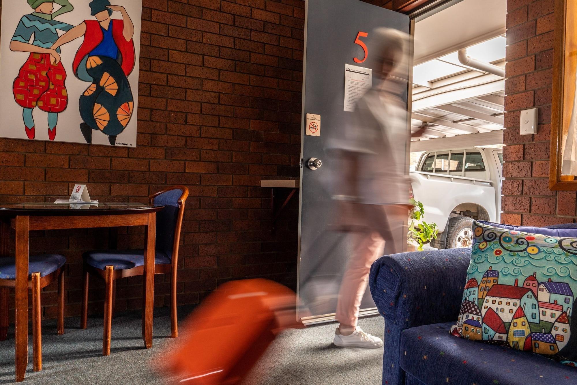 Country Pathfinder Motor Inn Dalby Dış mekan fotoğraf