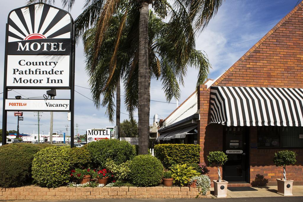 Country Pathfinder Motor Inn Dalby Dış mekan fotoğraf